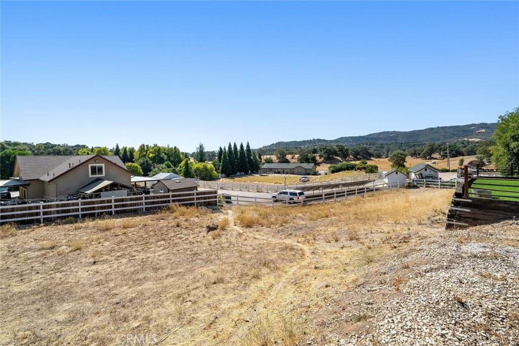 155 Eagle Creek Court, Atascadero, CA 93422
