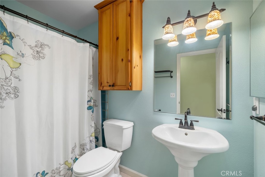 155 Eagle Creek Court, Atascadero, CA 93422