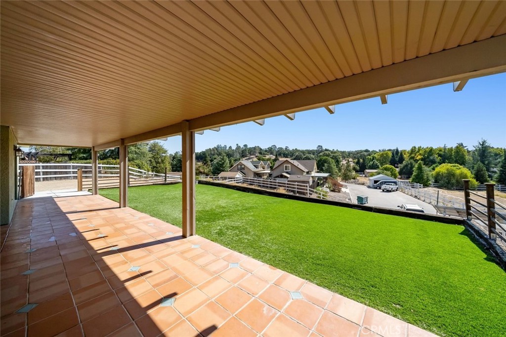 155 Eagle Creek Court, Atascadero, CA 93422