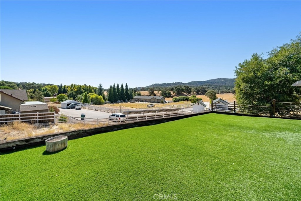 155 Eagle Creek Court, Atascadero, CA 93422