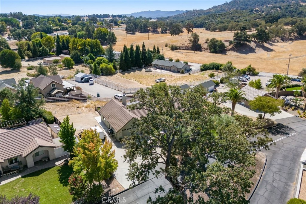 155 Eagle Creek Court, Atascadero, CA 93422