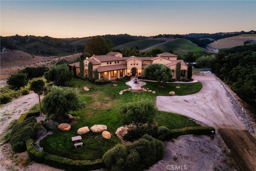 3130 Oakdale Rd., Paso Robles, CA 93446