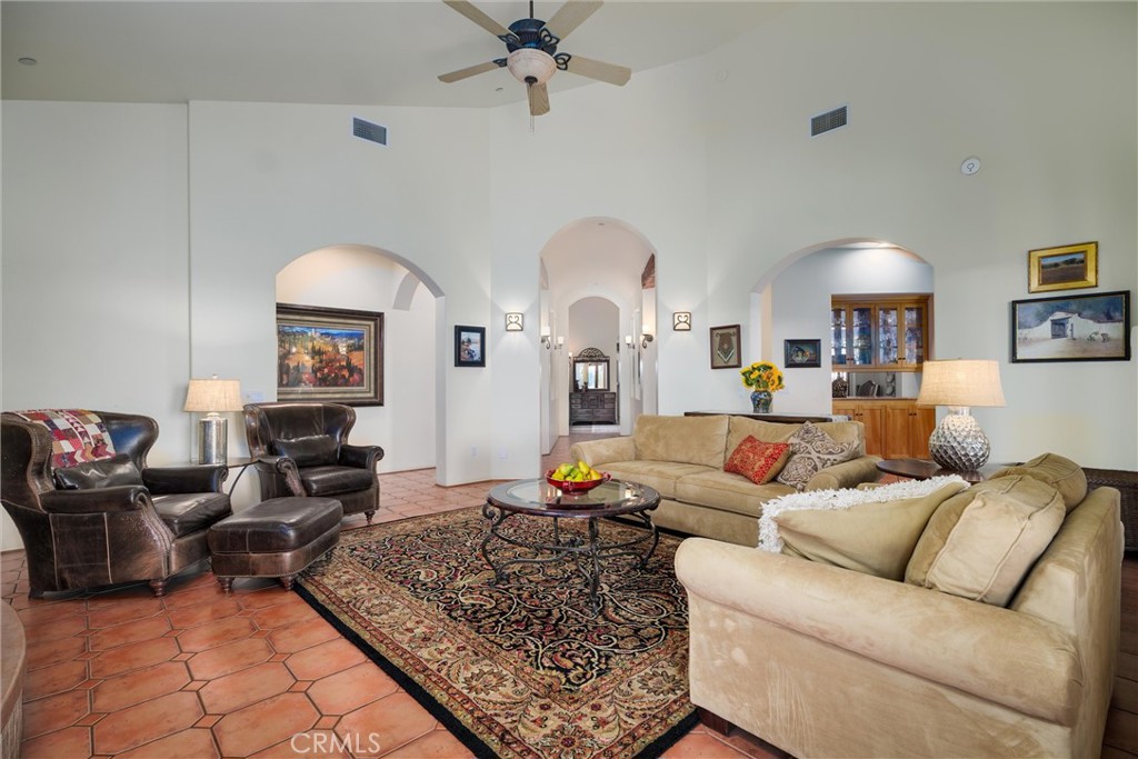 3130 Oakdale Rd., Paso Robles, CA 93446