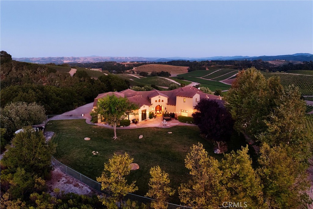 3130 Oakdale Rd., Paso Robles, CA 93446