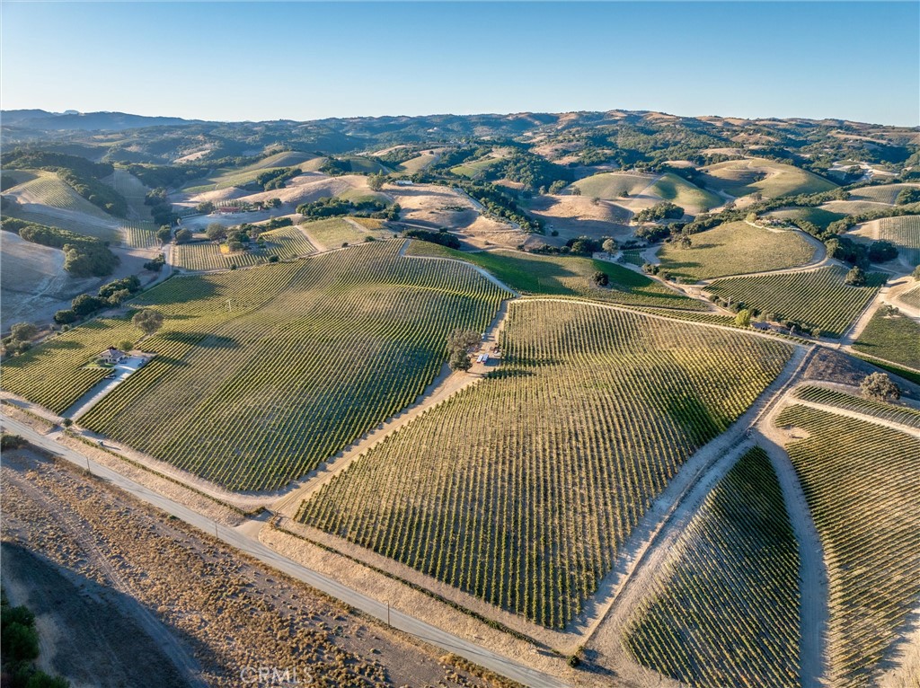 3130 Oakdale Rd., Paso Robles, CA 93446