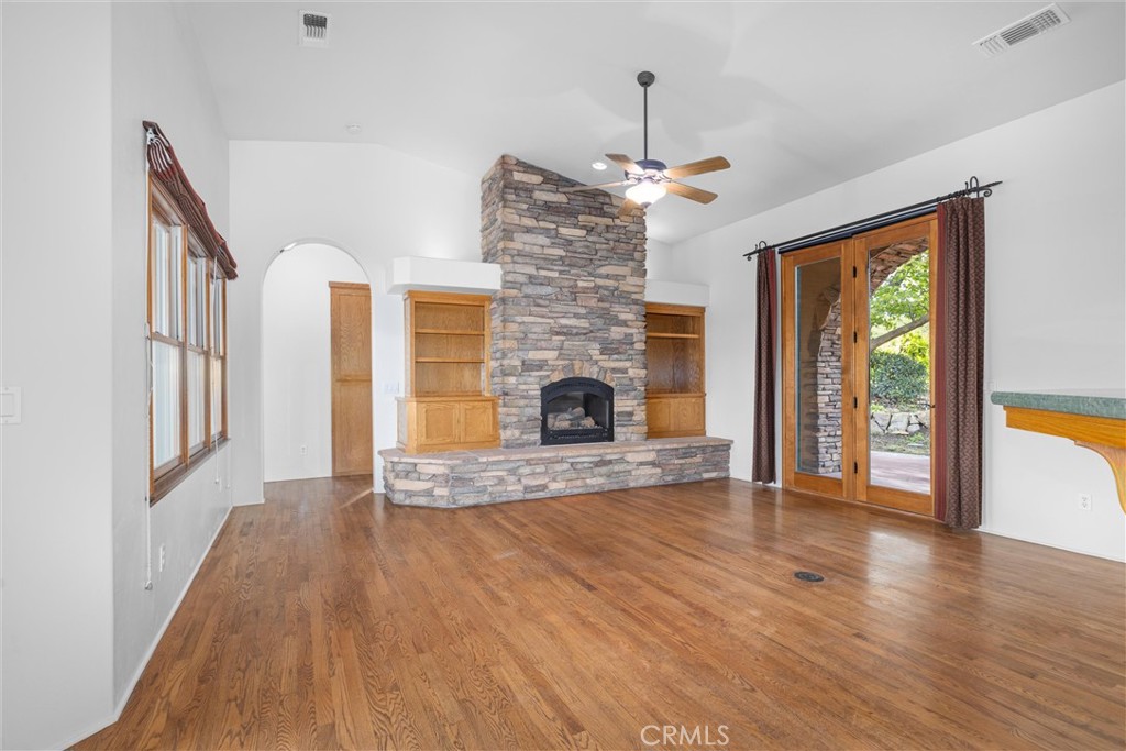 3130 Oakdale Rd., Paso Robles, CA 93446