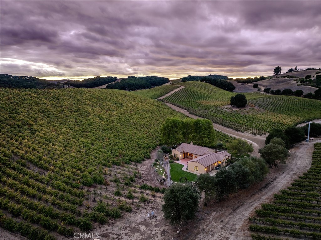 3130 Oakdale Rd., Paso Robles, CA 93446