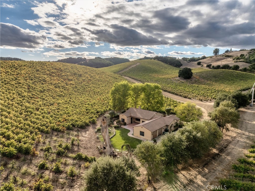 3130 Oakdale Rd., Paso Robles, CA 93446