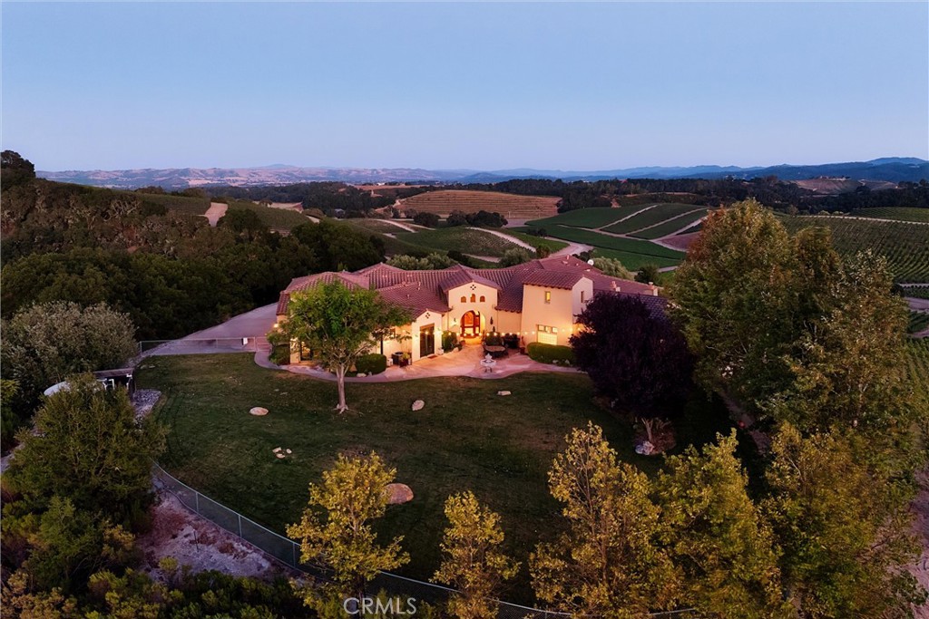 3130 Oakdale Rd., Paso Robles, CA 93446