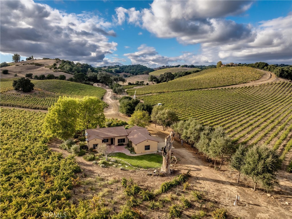3130 Oakdale Rd., Paso Robles, CA 93446