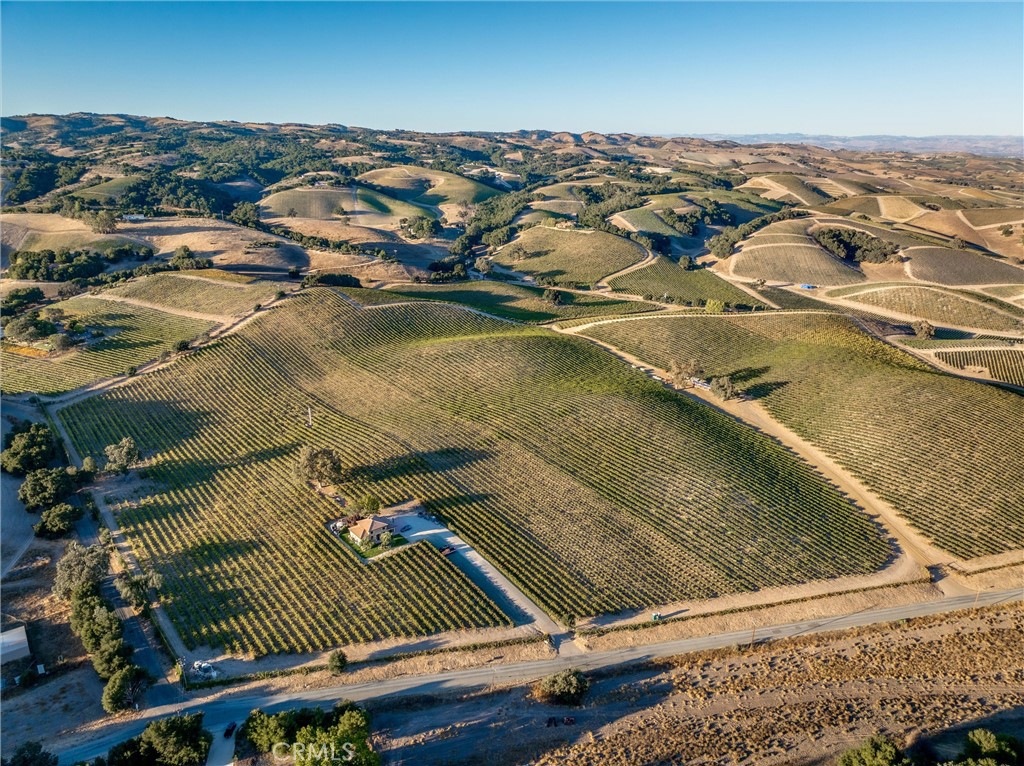 3130 Oakdale Rd., Paso Robles, CA 93446