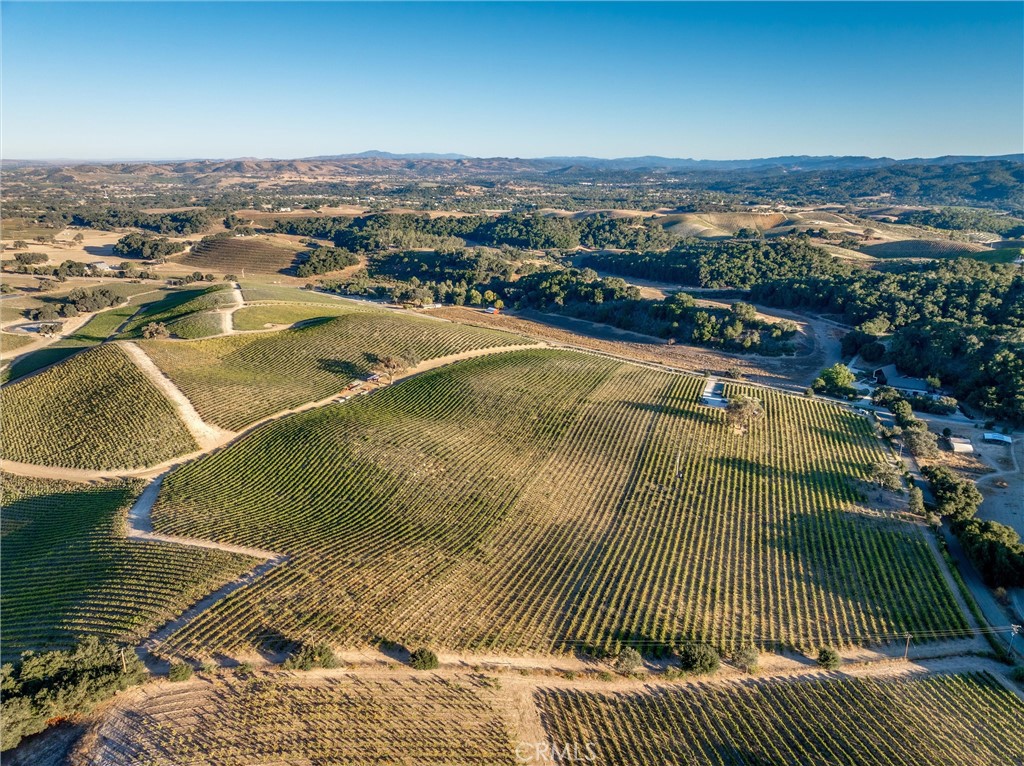 3130 Oakdale Rd., Paso Robles, CA 93446