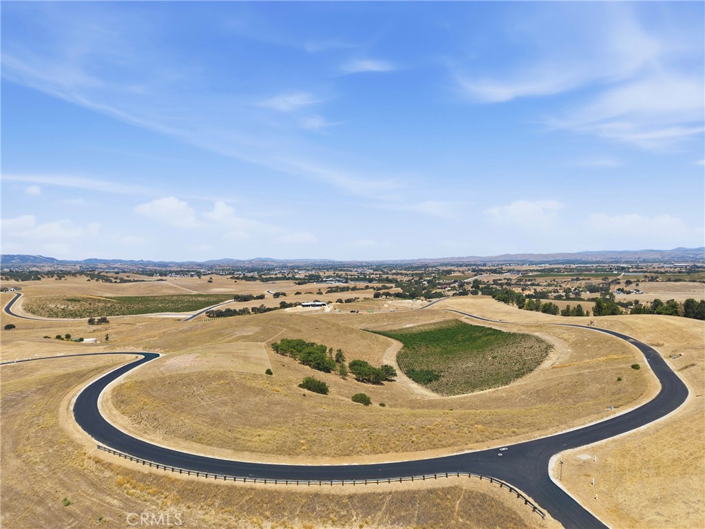 500 Priska, Paso Robles, CA 93446