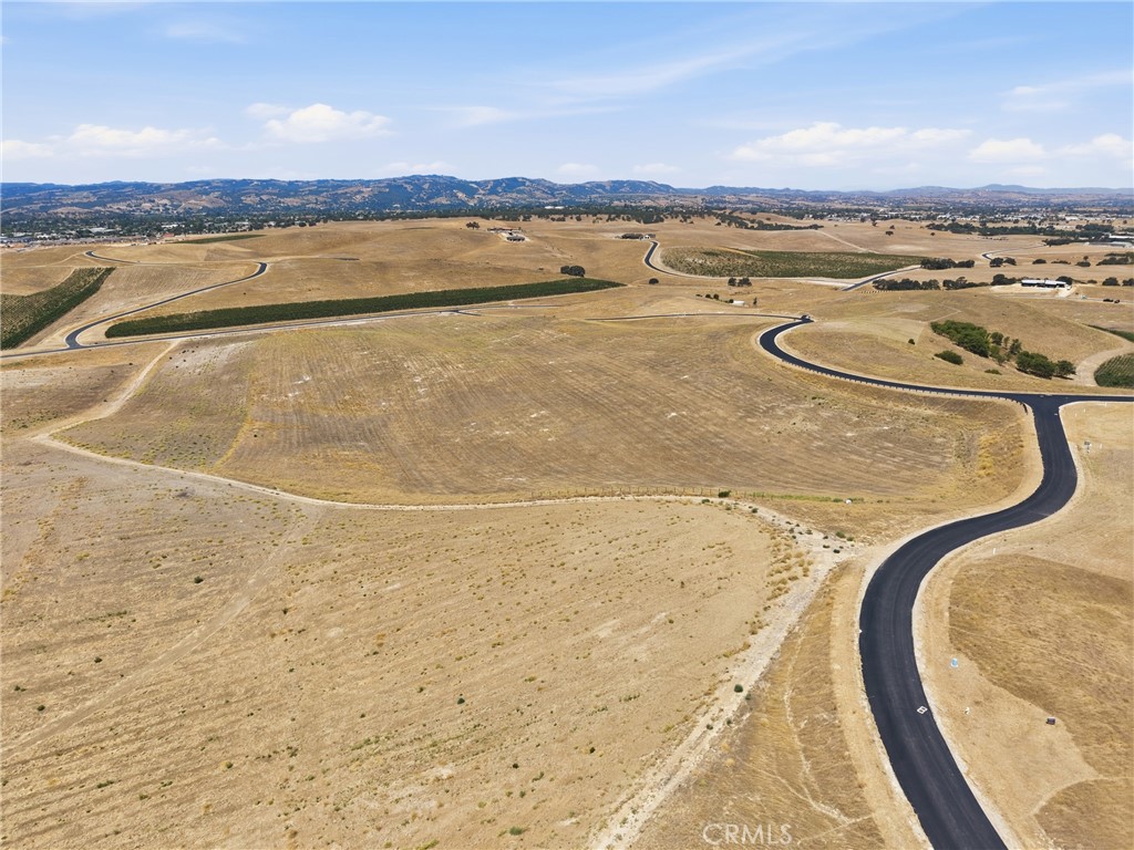 500 Priska, Paso Robles, CA 93446