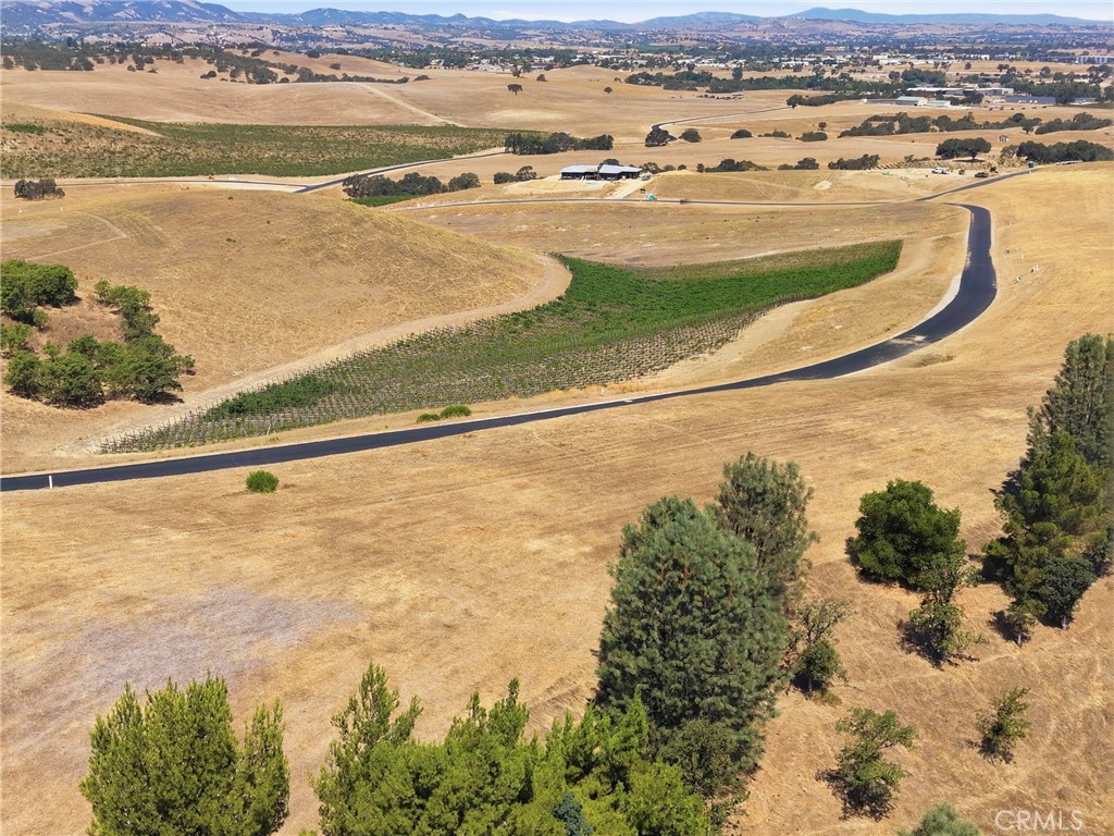 500 Priska, Paso Robles, CA 93446
