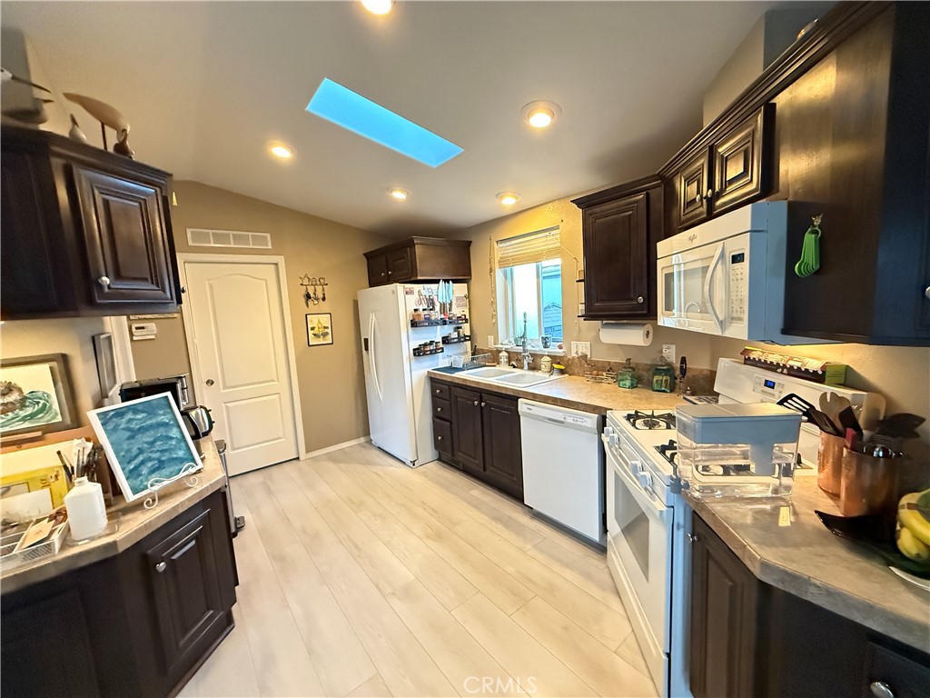 500 Atascadero Spc D4 Rd, Morro Bay, CA 93442