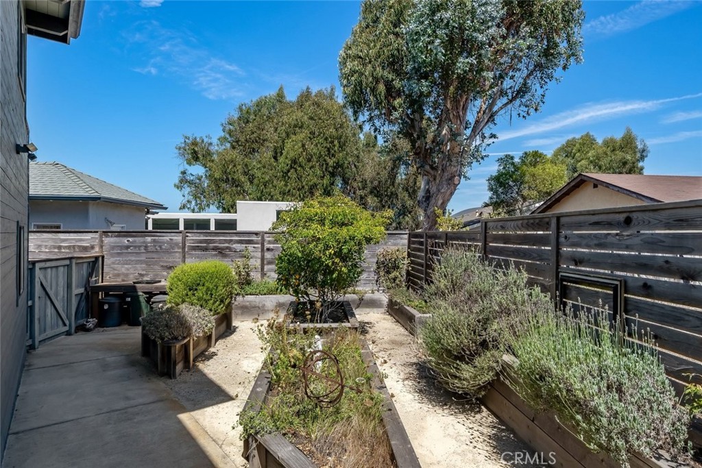 1198 8th, Los Osos, CA 93402