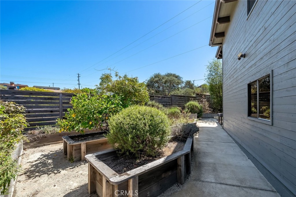 1198 8th, Los Osos, CA 93402