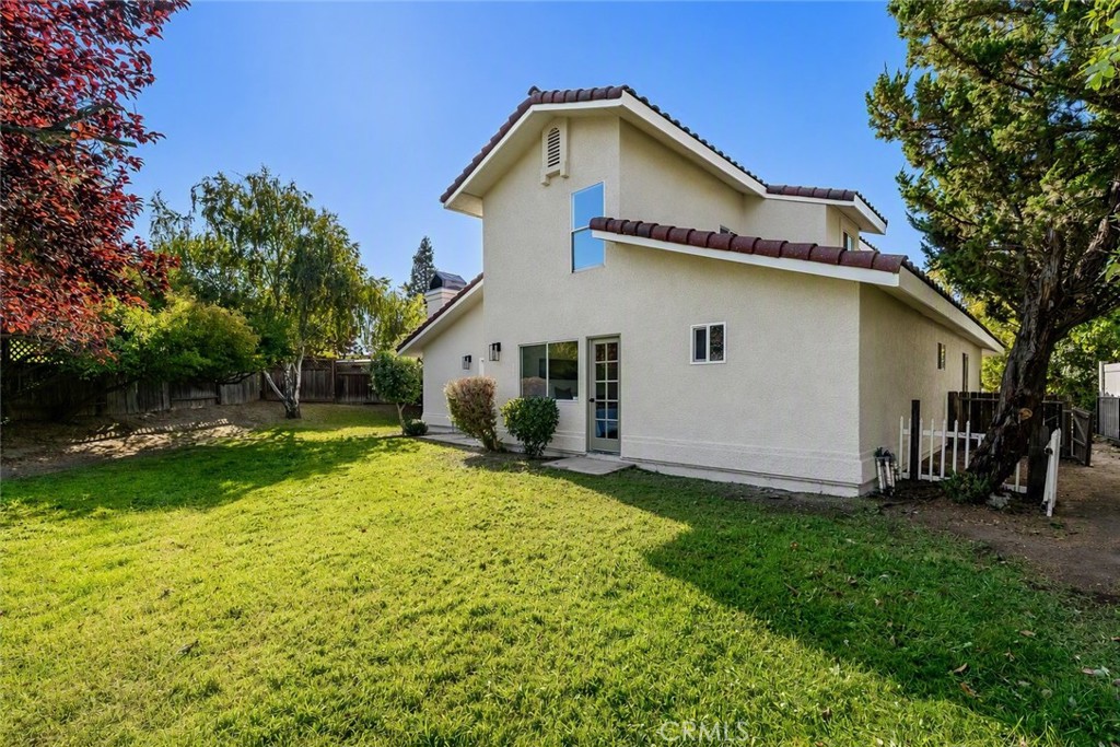 1145 Woodhaven Court, Paso Robles, CA 93446