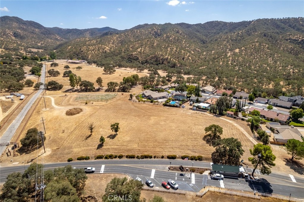 0 Gateway Dr, Paso Robles, CA 93446