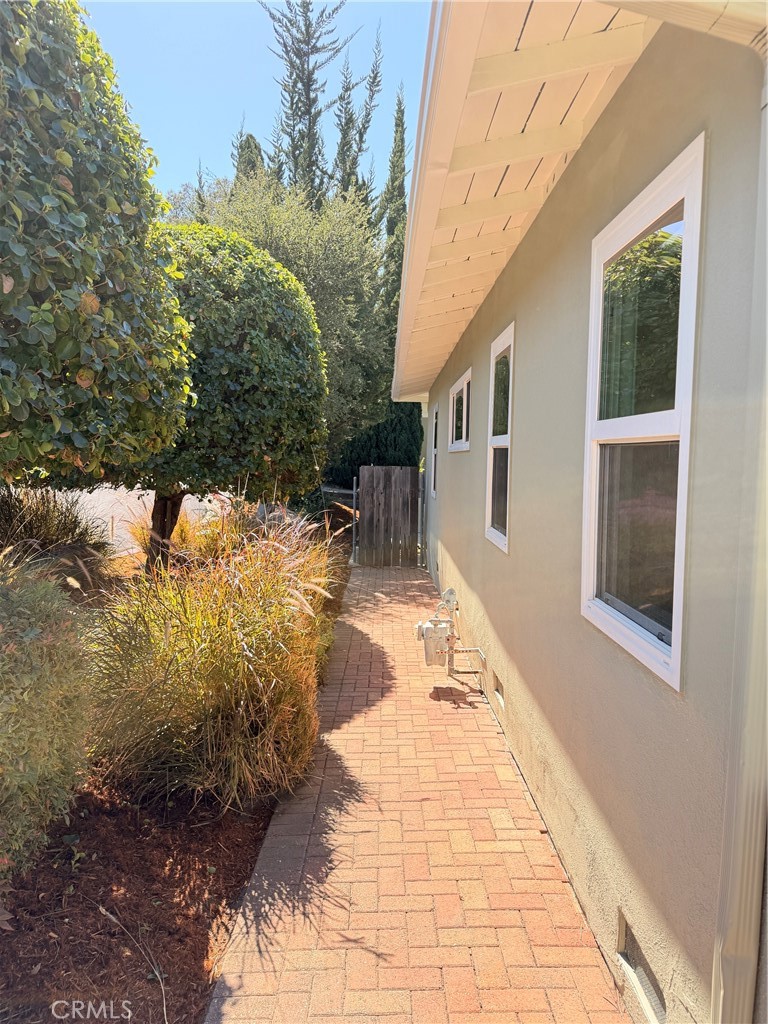 2049 Sierra Way, San Luis Obispo, CA 93401