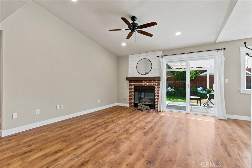 675 Golden Meadow Dr, Paso Robles, CA 93446