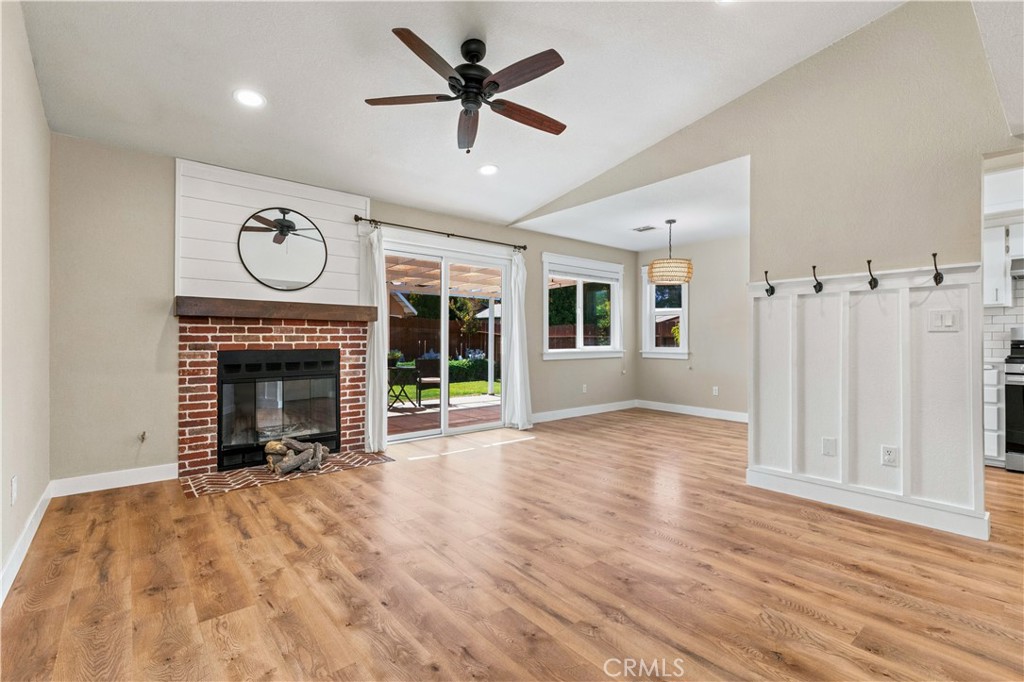 675 Golden Meadow Dr, Paso Robles, CA 93446