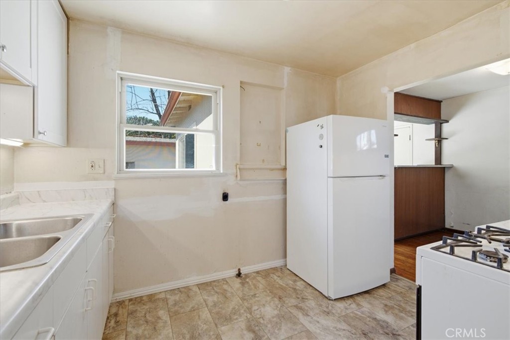 392 Christina Way, San Luis Obispo, CA 93405