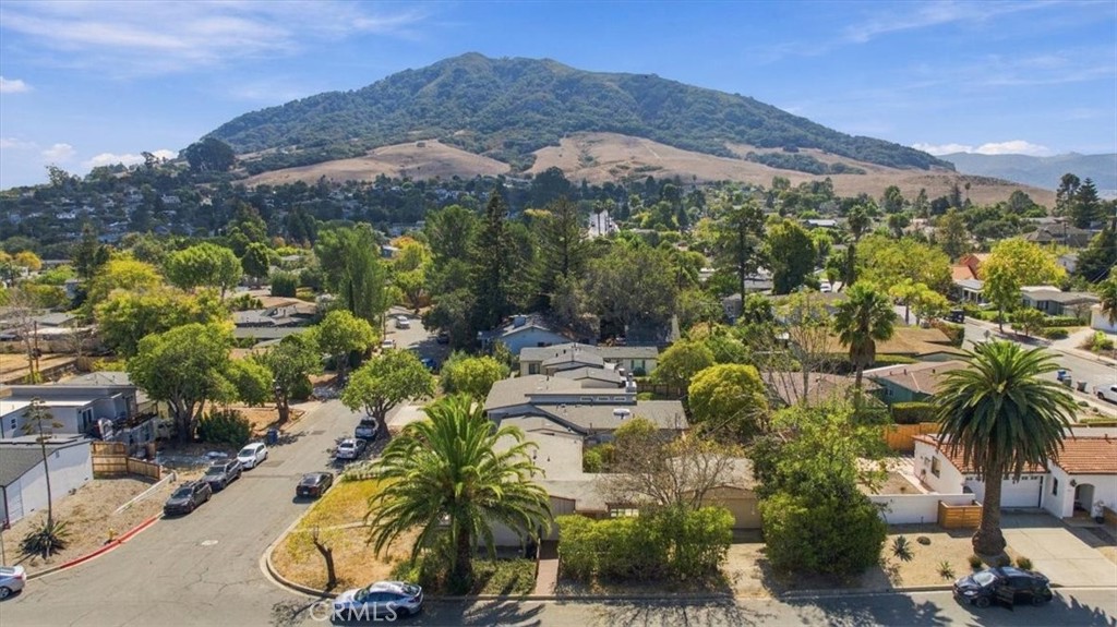 392 Christina Way, San Luis Obispo, CA 93405