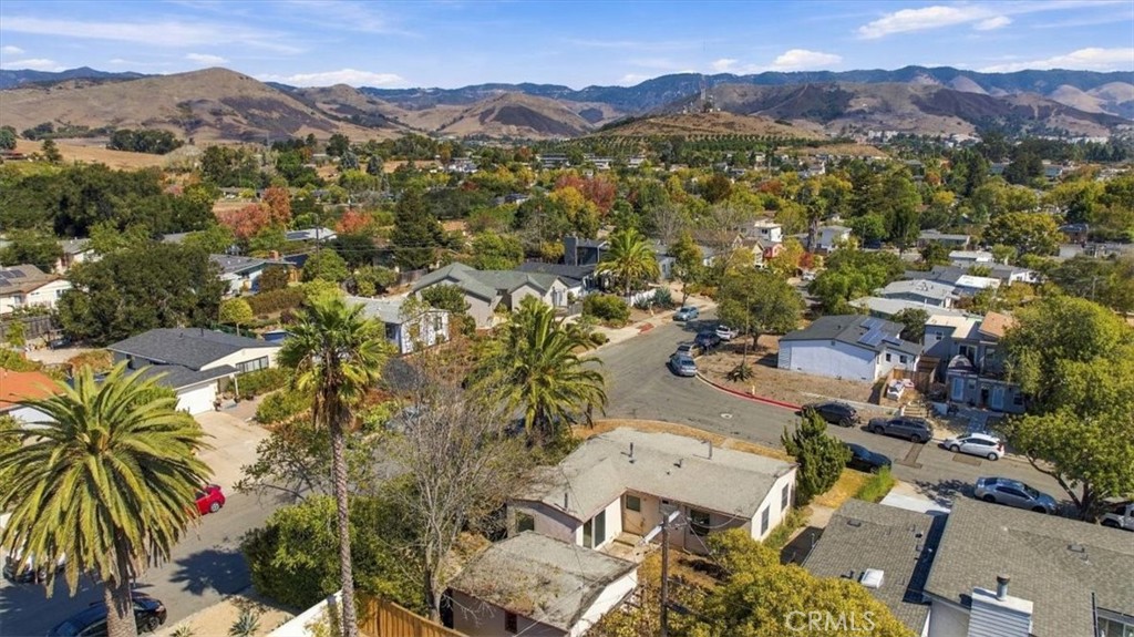 392 Christina Way, San Luis Obispo, CA 93405