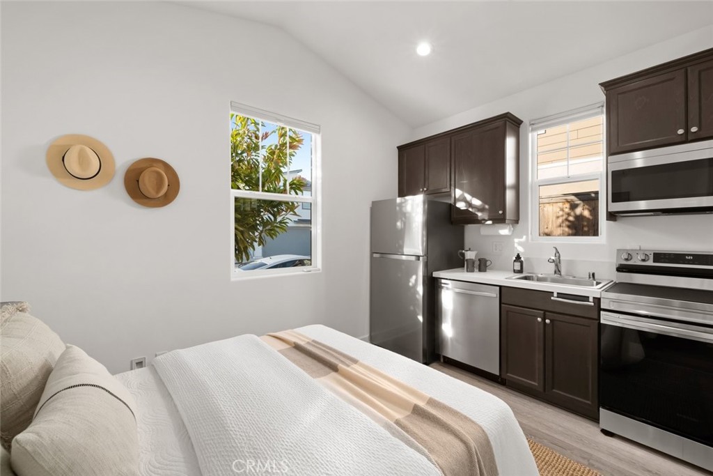903 Harvest St, San Luis Obispo, CA 93405