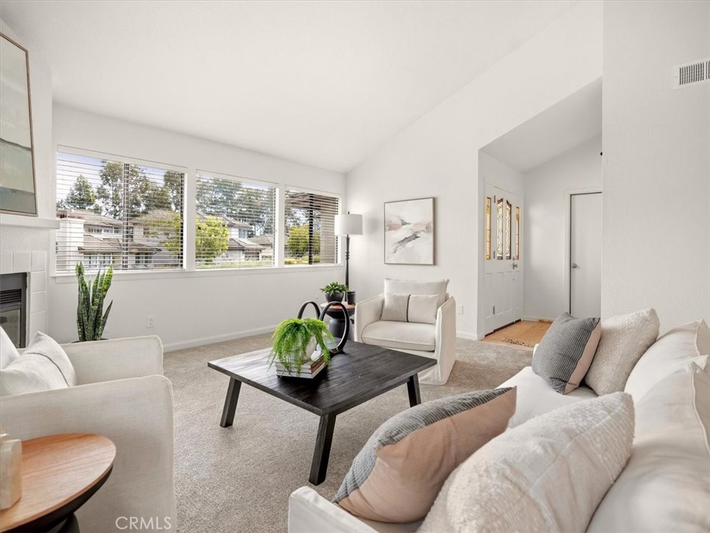1490 Descanso #9, San Luis Obispo, CA 93405