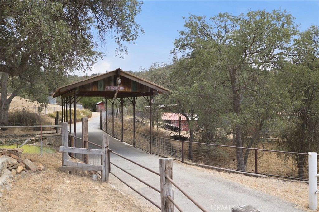 9836 Hwy 155, Glennville, CA 93226