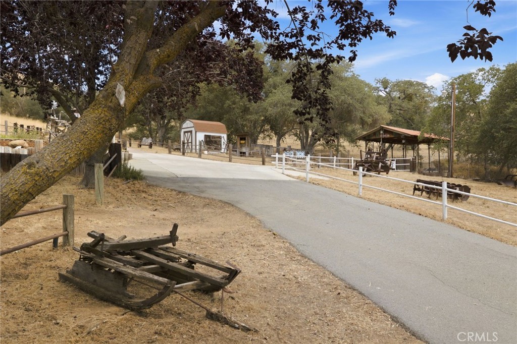 9836 Hwy 155, Glennville, CA 93226