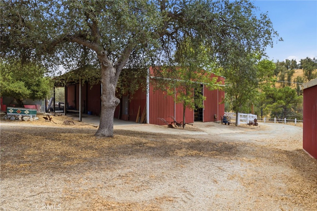 9836 Hwy 155, Glennville, CA 93226
