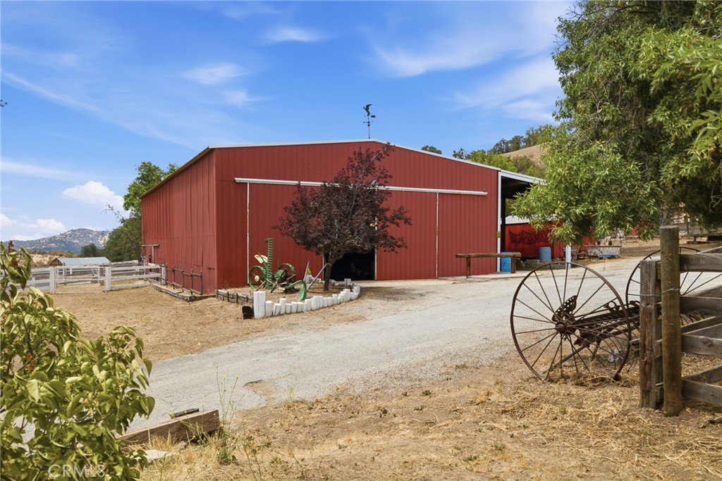 9836 Hwy 155, Glennville, CA 93226