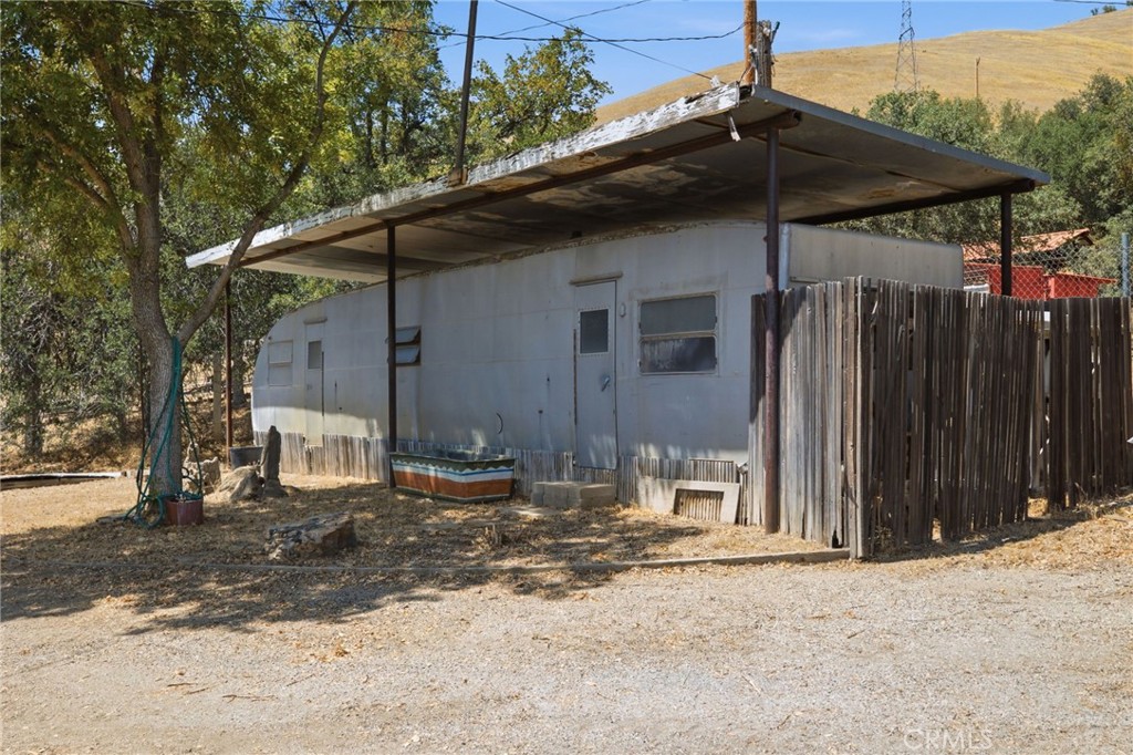 9836 Hwy 155, Glennville, CA 93226