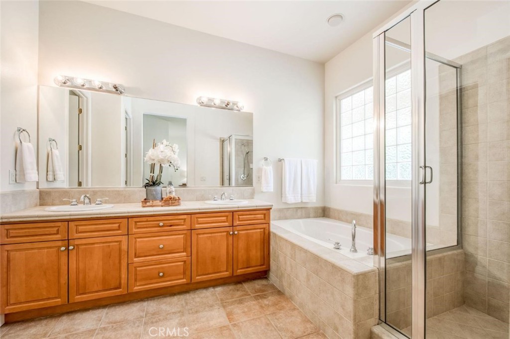 1975 Lester, Clovis, CA 93619