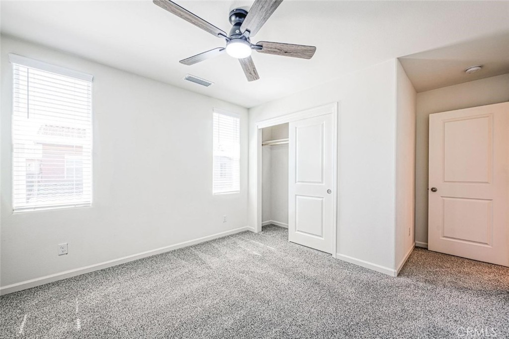876 W Winchell, Madera, CA 93636
