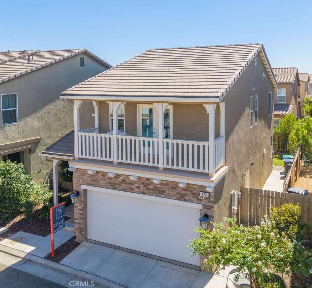 876 W Winchell, Madera, CA 93636