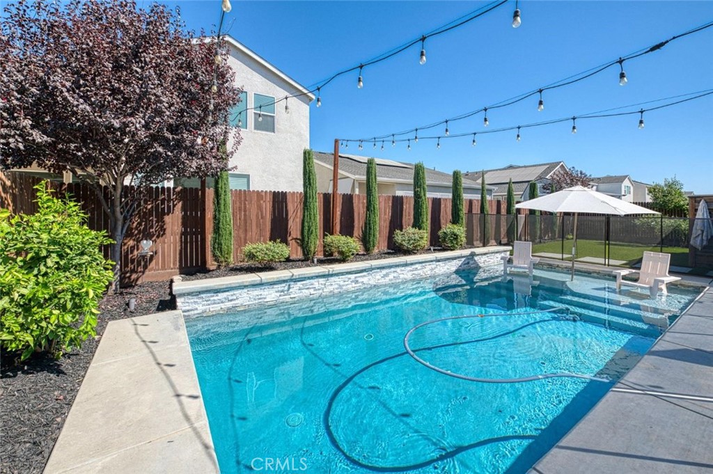 6334 E Garland, Fresno, CA 93727