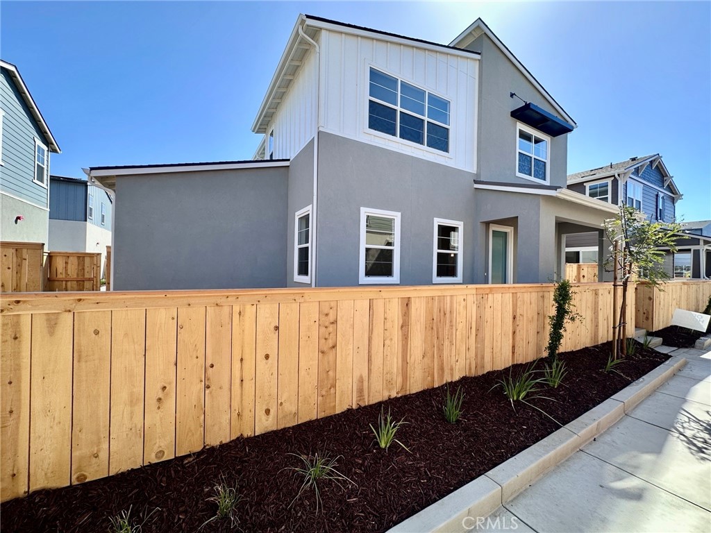 272 Memphis Belle Way, San Luis Obispo, CA 93401