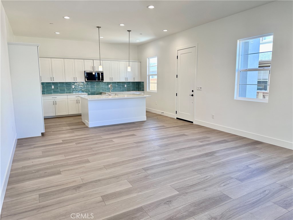 272 Memphis Belle Way, San Luis Obispo, CA 93401