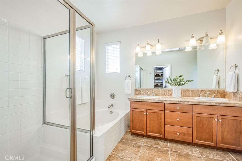 3727 Chessa, Clovis, CA 93619