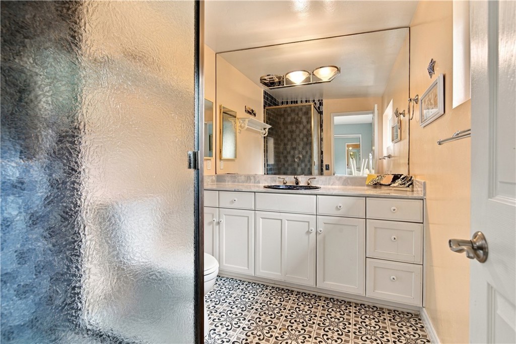 1150 Kenneth Drive, Cambria, CA 93428