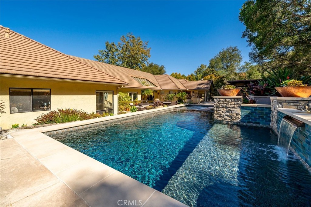 6835 Avila Valley Dr, San Luis Obispo, CA 93405