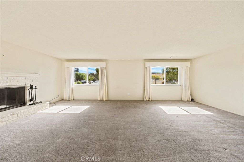 1284 Oceanaire Dr, San Luis Obispo, CA 93405