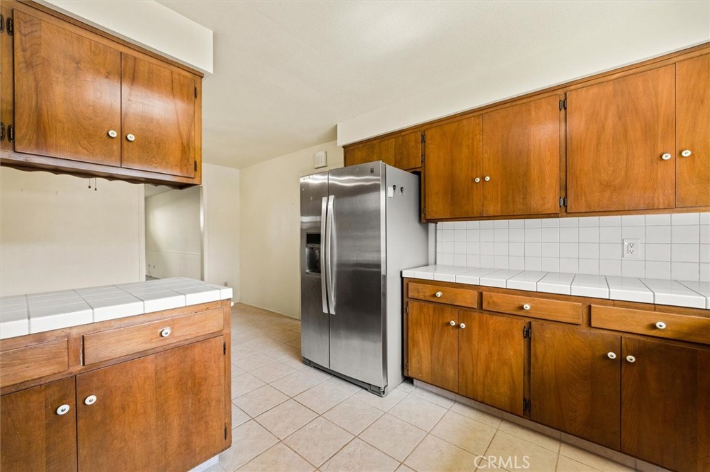 1284 Oceanaire Dr, San Luis Obispo, CA 93405