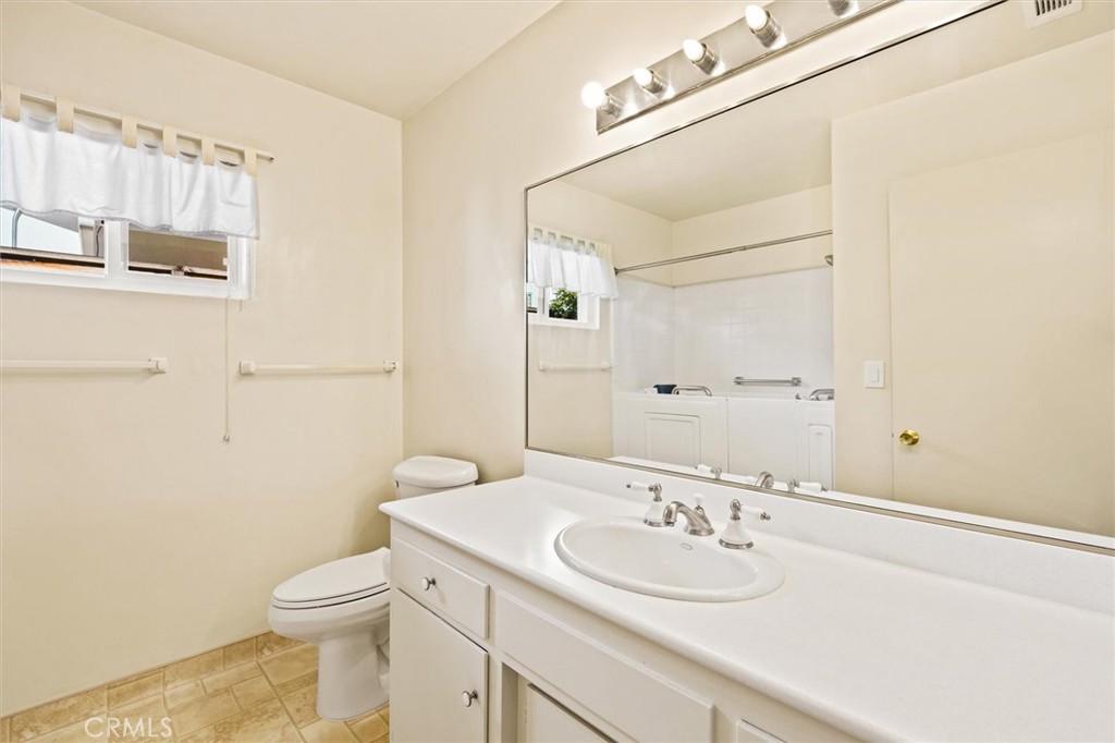 1284 Oceanaire Dr, San Luis Obispo, CA 93405