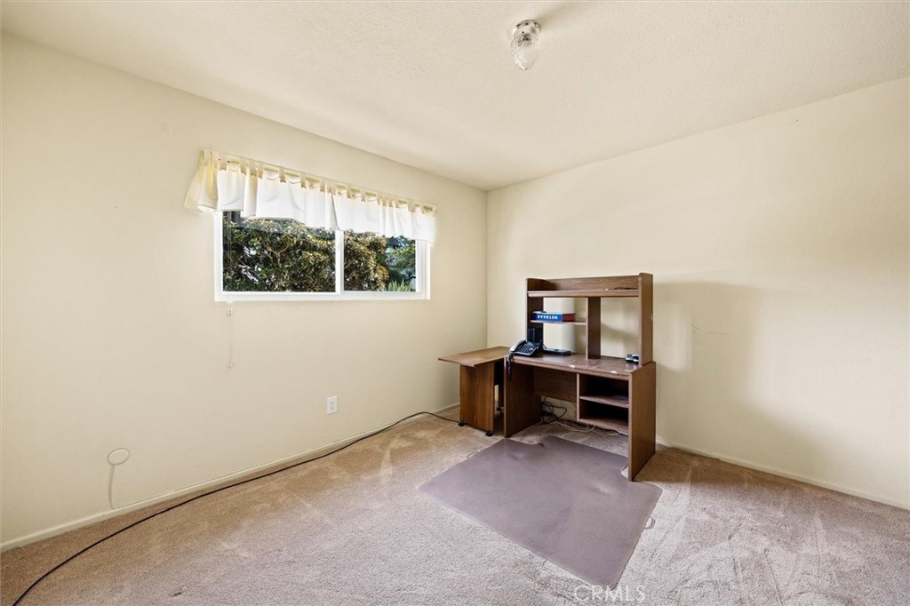 1284 Oceanaire Dr, San Luis Obispo, CA 93405